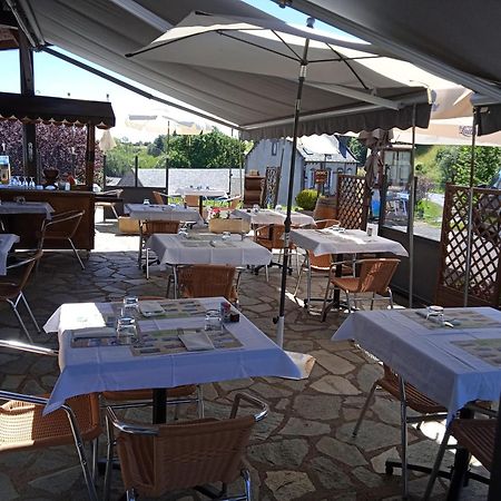 Logis Hotel Restaurant Auberge Du Bougnat Saint-Victor-la-Riviere 外观 照片