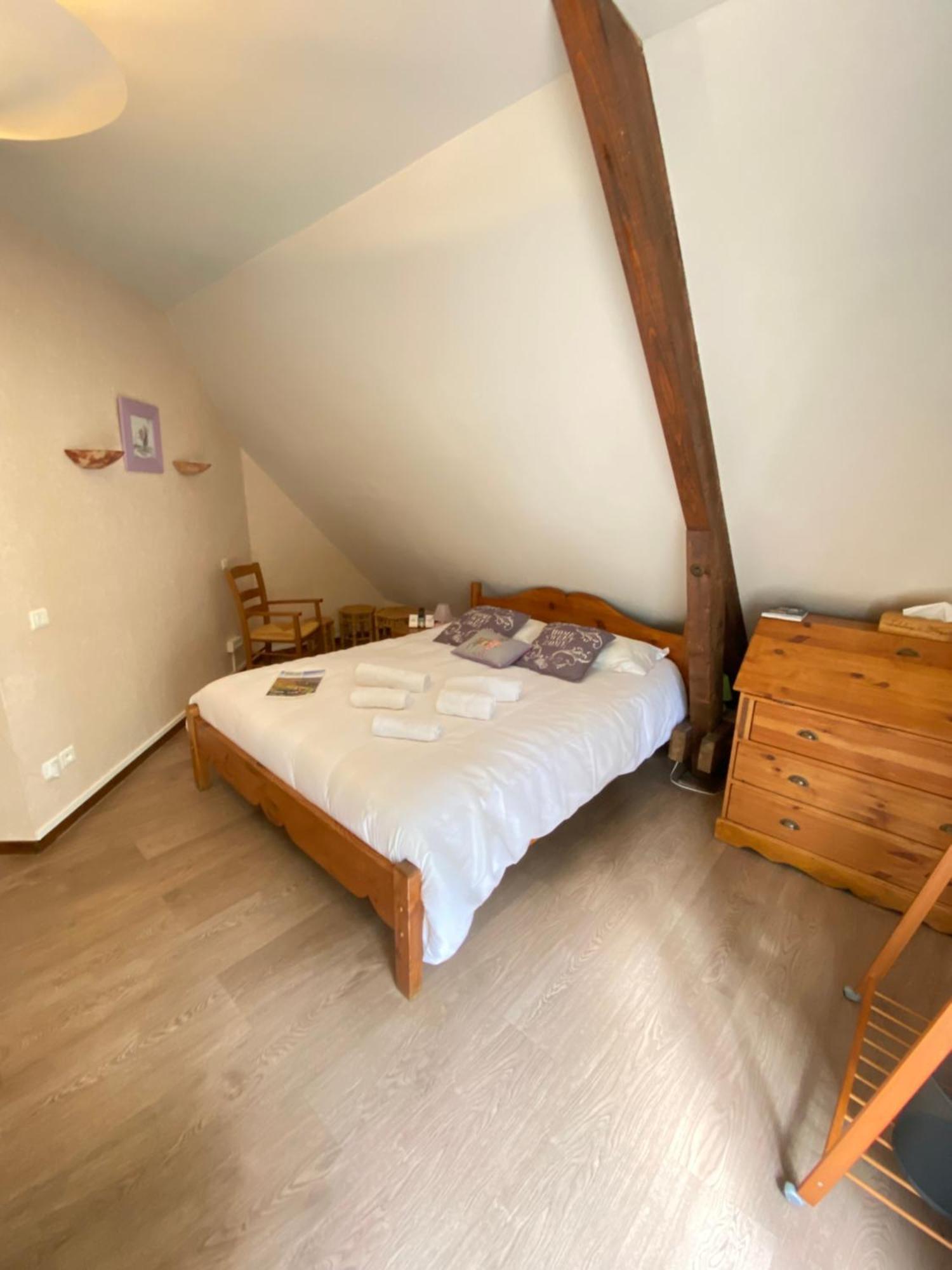 Logis Hotel Restaurant Auberge Du Bougnat Saint-Victor-la-Riviere 外观 照片