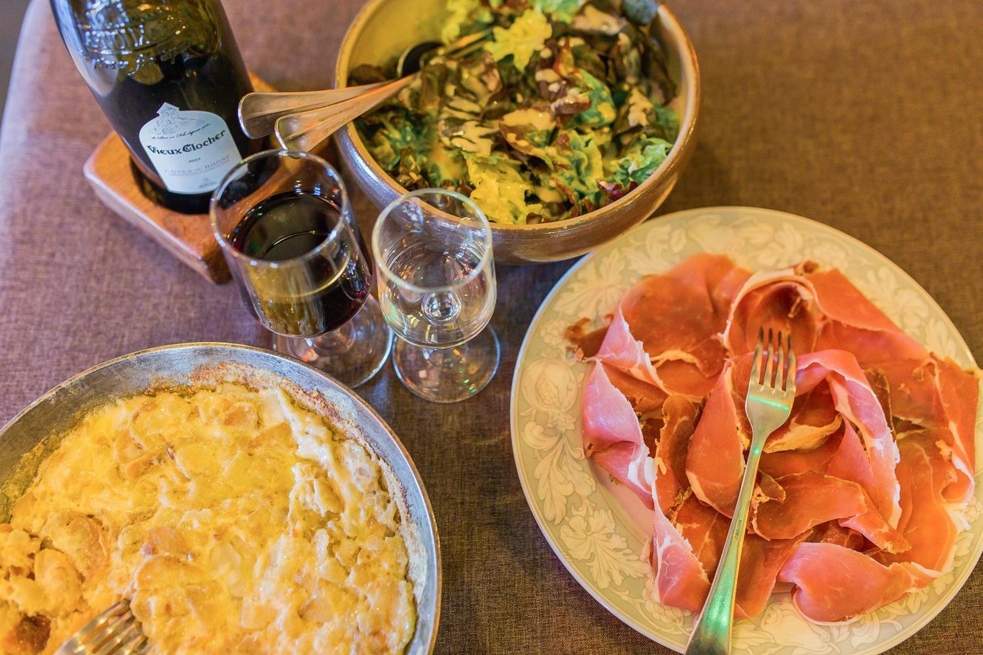 Logis Hotel Restaurant Auberge Du Bougnat Saint-Victor-la-Riviere 外观 照片