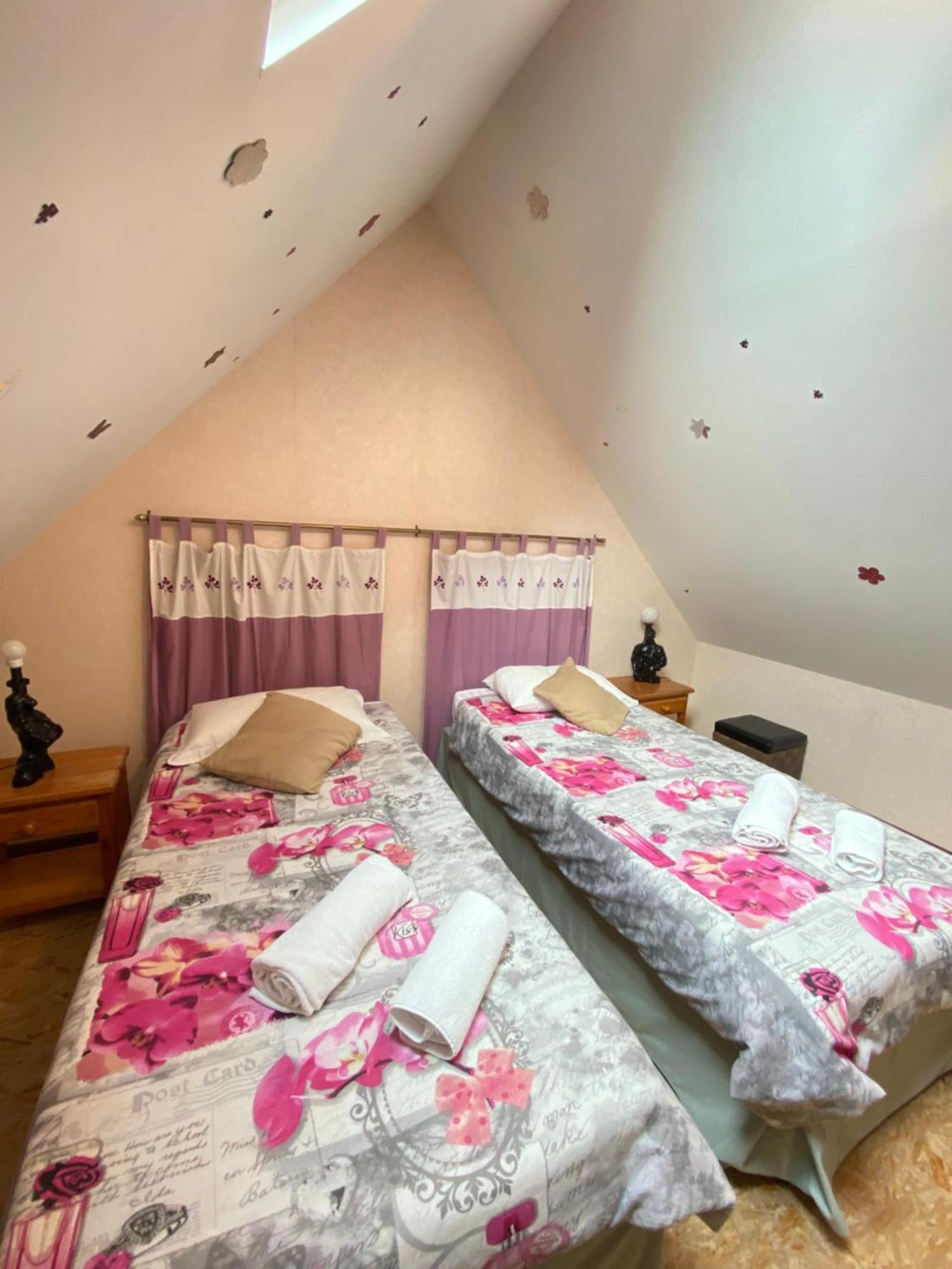 Logis Hotel Restaurant Auberge Du Bougnat Saint-Victor-la-Riviere 外观 照片